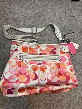 Coach Daisy Kaleidoscope Pink, Orange & White Signature Hobo Bag